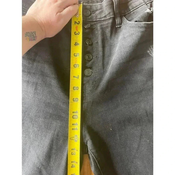 CLEARANCE! Women's KanCan Black Button Fly Distressed Jeans Size 13/30 Bin‎ B - Picture 5 of 12